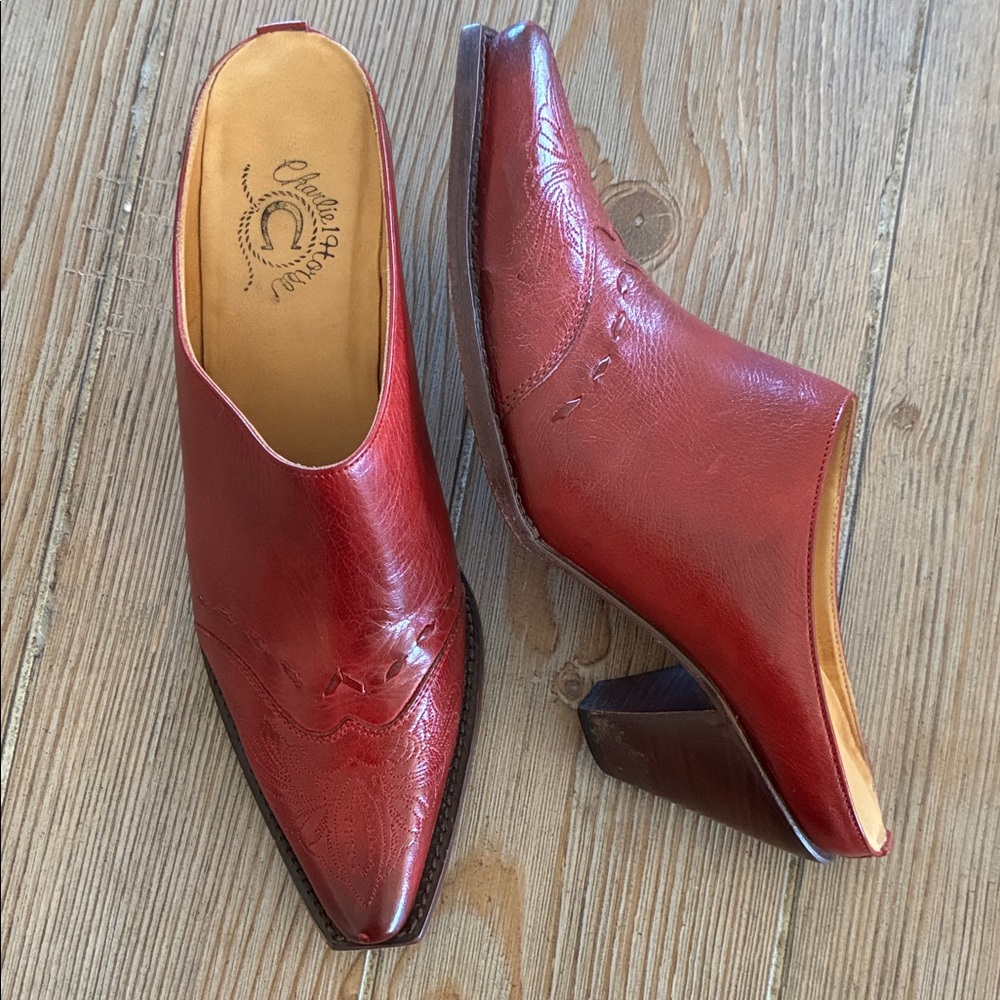 Charlie 1 Horse Lucchese Red Leather Western Mules